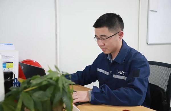 聚鑫汇明星讲师丨周钰龙：把课堂开在车间 与学员同频共振