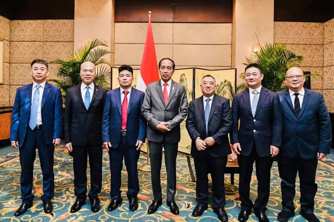 印尼总统商务圆桌会议在成都召开，聚鑫汇股份董事长邓伟明受邀参会并发言