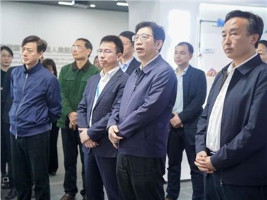 湖南省政协党组成员、秘书长邓群策带队考察调研聚鑫汇宁乡产业基地